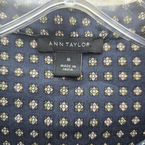 Ann Taylor Floral Flutter Sleeves Button Up Blouse Top Multicolor Size Medium - Picture 6 of 7